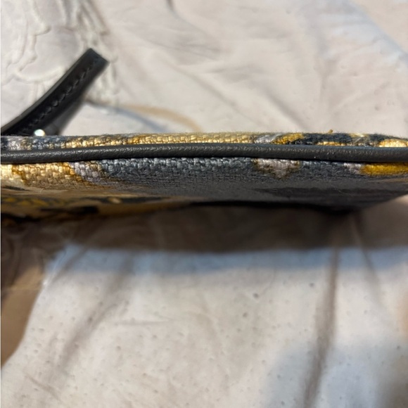 Spartina Linen Patterned Wristlet - Picture 5 of 12